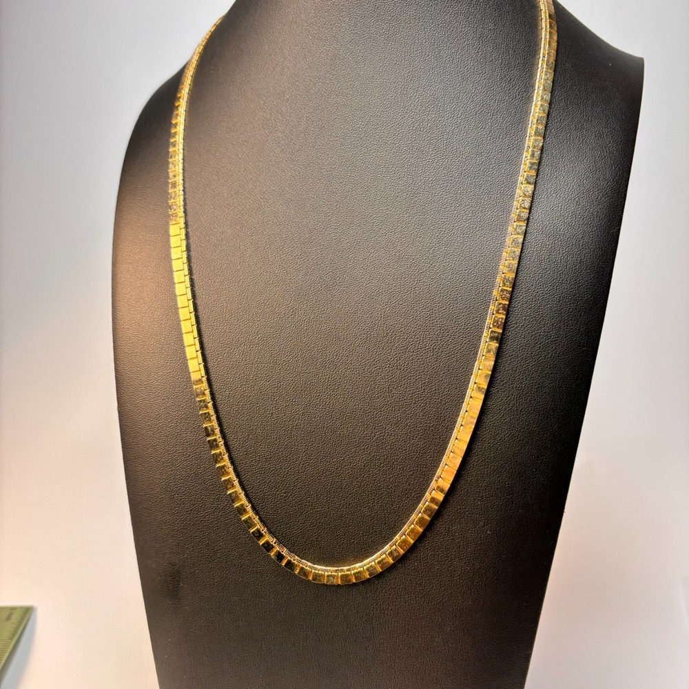 Vintage Gold‎ Tone Necklace Interesting Texture Long 16 inch